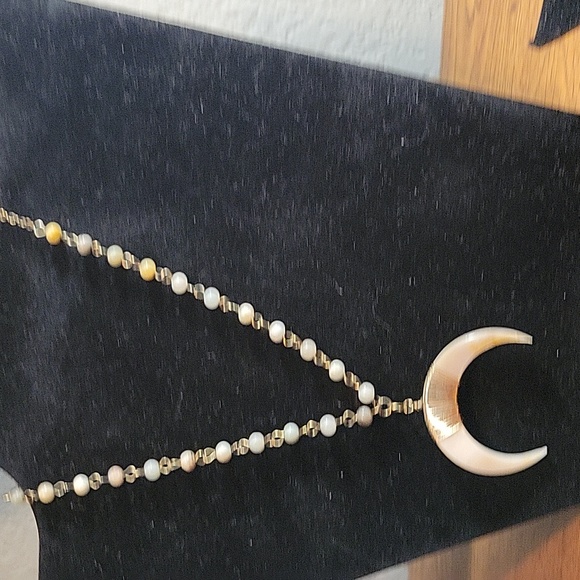 Jewelry - Mother of pearl Cresent necklace